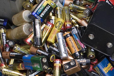 回收锂电池价格表,本地废旧电池回收|电瓶车旧电池回收